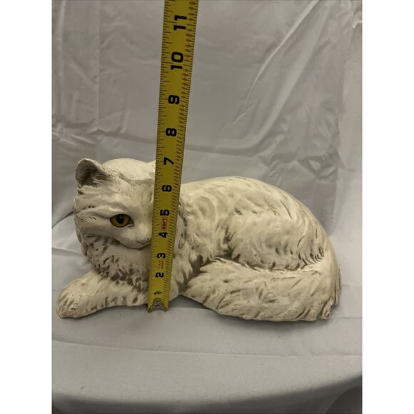 Universal Statuary White Cat Persian Figurine Life Sized Yellow Eyes Homco 1147 - Picture 7 of 7
